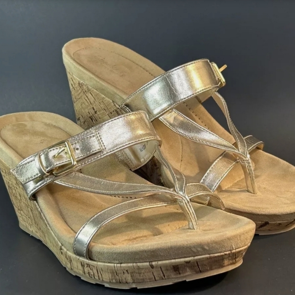 Tony Little 👣 Cheeks Sandal